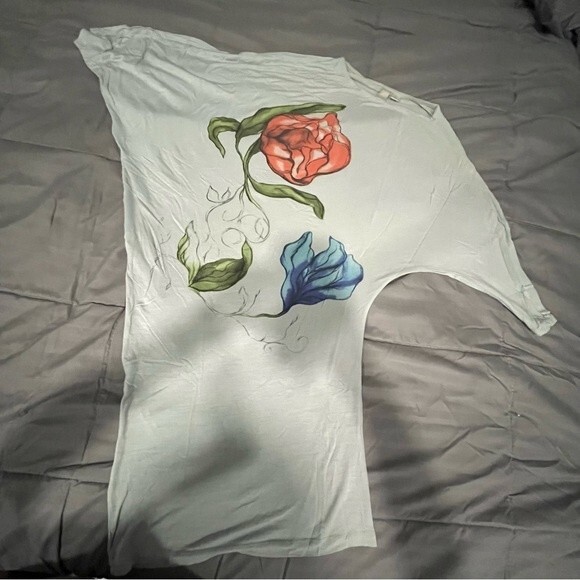 GO International Floral Print Light Blue 3/4 Sleeve Draped Top Size XS - Picture 5 of 9